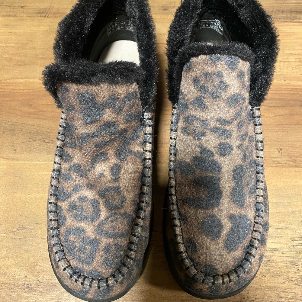 Hey Dude Brown and Black Ankle Booties